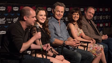 Gerald's Game Cast and Crew .